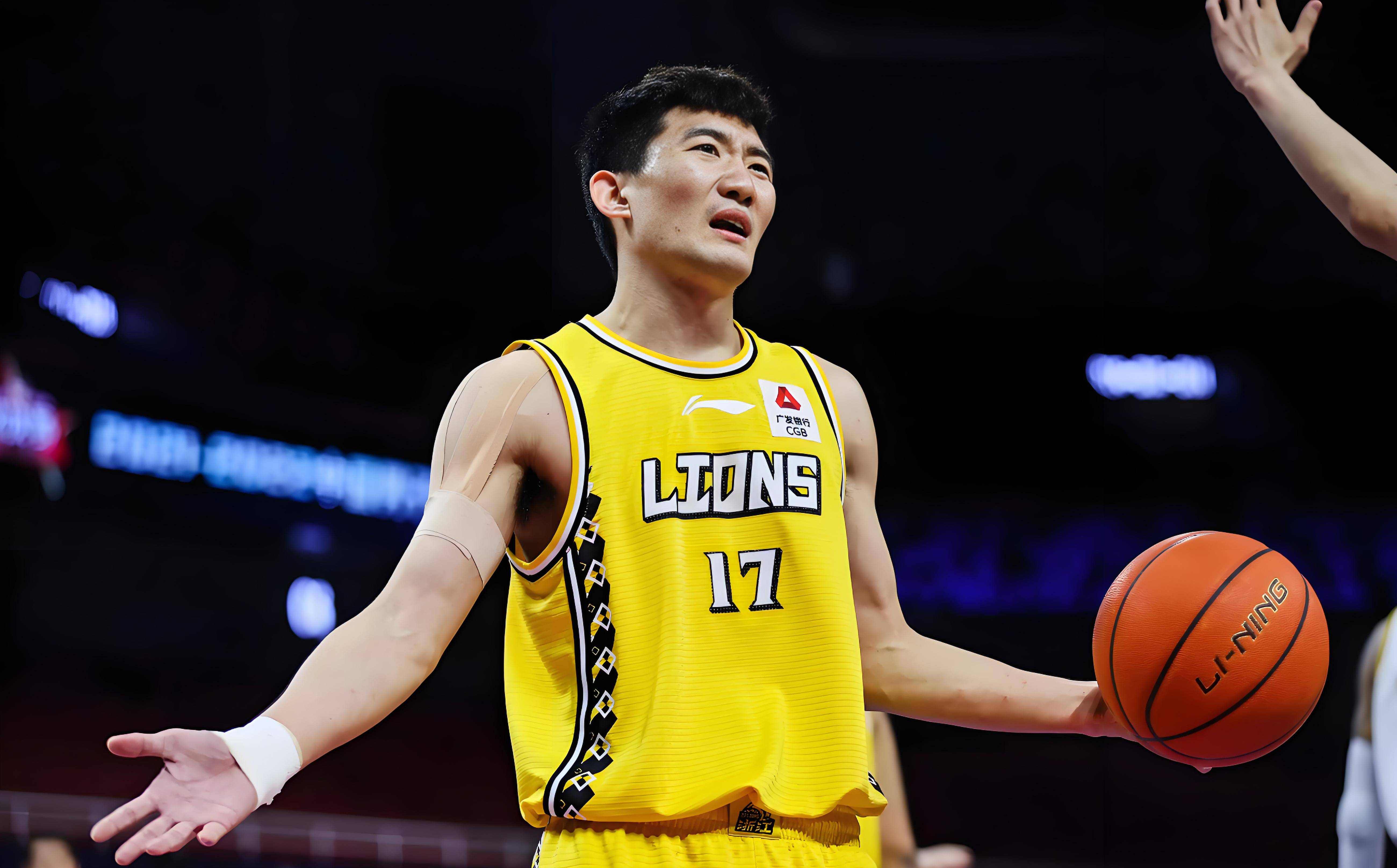 纽约尼克斯今夜状态回暖加时末段法兰克福调整名单以备欧超杯，多特蒙德回应争议备战欧冠瞬间刷屏