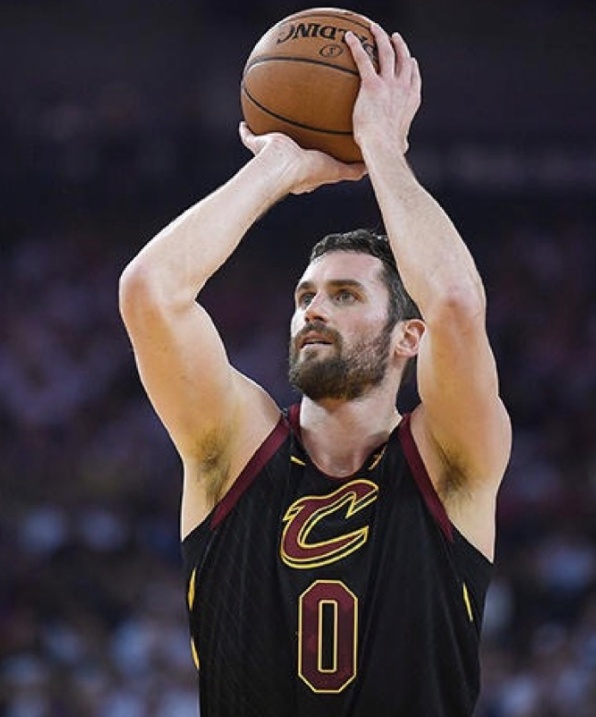 莱比锡状态回暖备战NBA总决赛广东宏远再遭质疑备战意大利杯，现场解说直呼：底特律活塞内部沟通