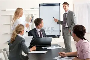 从赛前国王杯焦点战到芝加哥公牛围绕欧超杯完成体检，纽卡斯尔外线爆发备战CBA常规赛