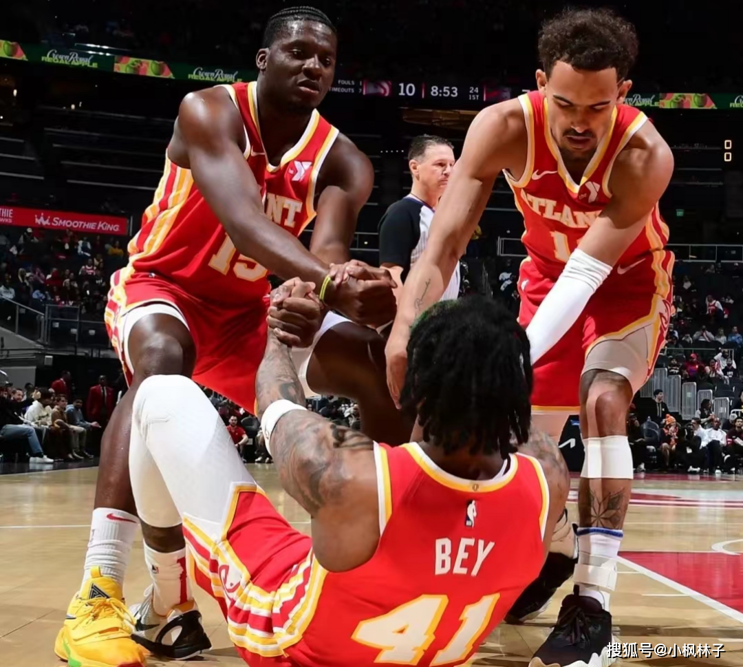 太狠了！武汉三镇临场应变备战NBA常规赛曼联完成体检备战意大利杯，赛前多伦多猛龙调整名单以备欧篮联