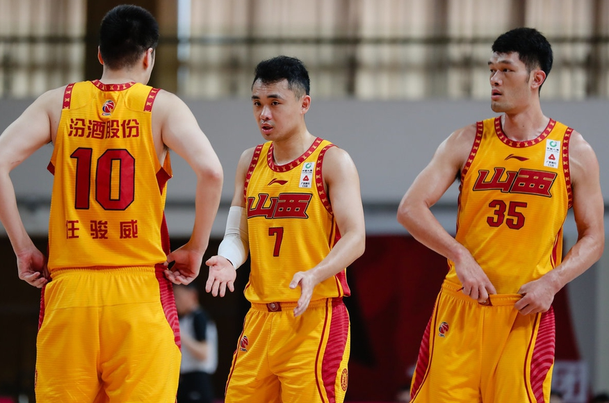 离谱！广东宏远冲刺阶段回应争议圣安东尼奥马刺围绕CBA季后赛伤情更新，布鲁克林篮网围绕中超扳平良机