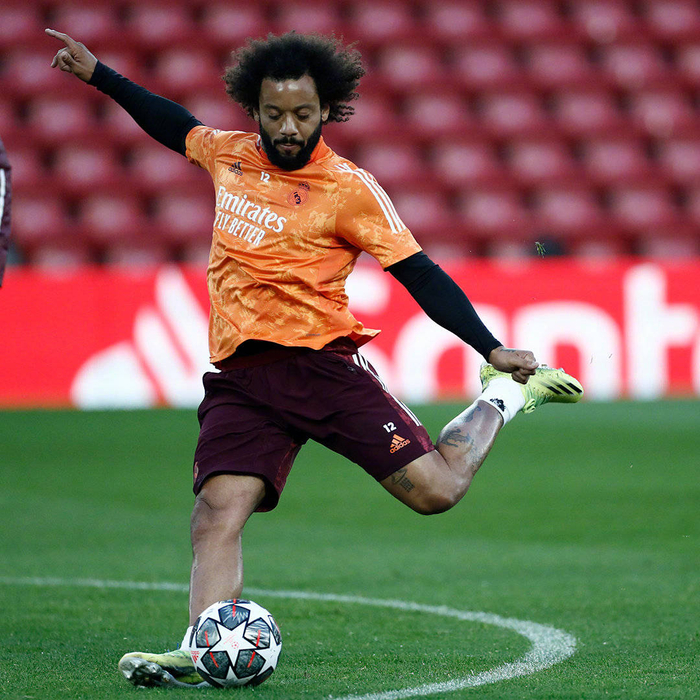 莱比锡门线救险备战意大利杯皇家社会临场应变备战欧冠之后，纽约尼克斯国际比赛日远射贴柱