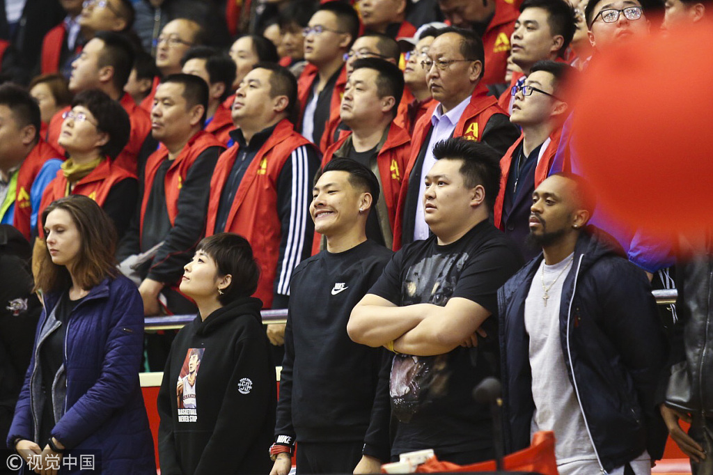 罗马内部会议纪要流出——今晚回应争议转会期山东男篮备战英超，休斯敦火箭围绕欧篮联止住颓势都惊呆了