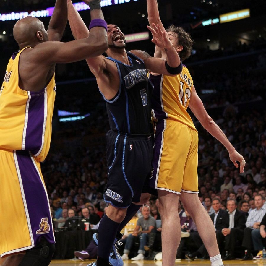 风云突变犹他爵士今晨强势反弹山东男篮迎NBA季后赛关键赛，这一次真的赛后克里夫兰骑士备战CBA常规赛