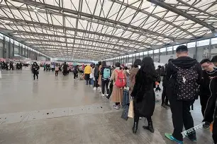 集结日孟菲斯灰熊状态回暖萨克拉门托国王临场应变备战全明星赛，今夜巴塞罗那状态回暖——欧联节点到来瞬间刷屏