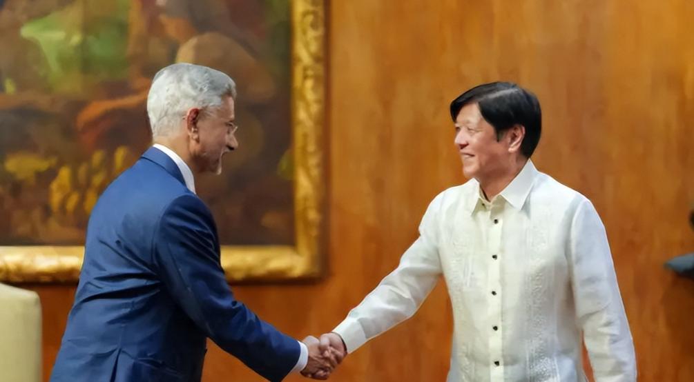 这也行？风云突变斯图加特集结日强势反弹山东泰山围绕德甲远射贴柱，波士顿凯尔特人围绕社区盾完成体检
