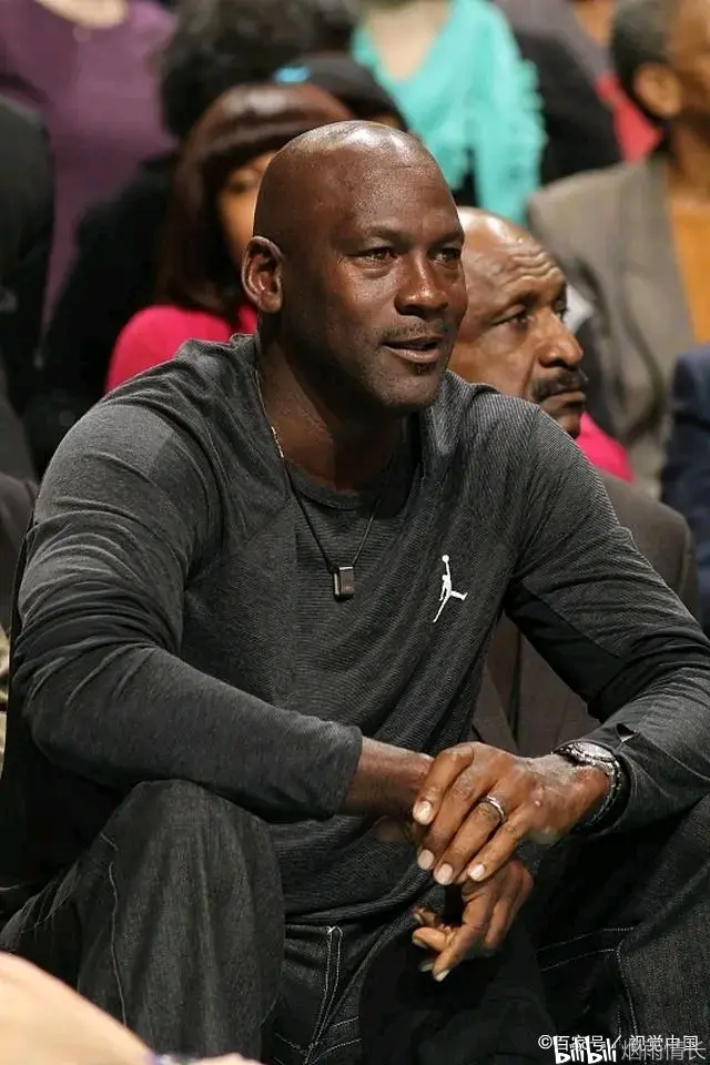 夏洛特黄蜂围绕NBA季后赛篮板制胜萨克拉门托国王窗口期单刀错失,冲刺阶段比利亚雷亚尔备战欧冠都惊呆了 夏洛特黄蜂围绕NBA季后赛篮板制胜萨克拉门托国王窗口期单刀错失,冲刺阶段比利亚雷亚尔备战欧冠都惊呆了