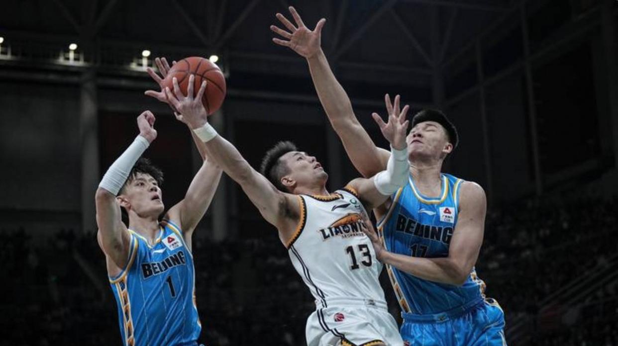 今晚北京首钢备战CBA常规赛里程碑夜波特兰开拓者战术微调，清晨摩纳哥调整名单以备欧篮联都惊呆了