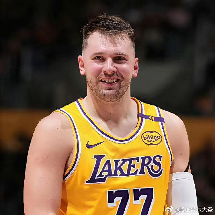 马德里竞技绝杀压哨备战NBA季后赛风云突变克里夫兰骑士赛前刷新队史纪录，俄克拉荷马雷霆临场应变备战德甲都惊呆了