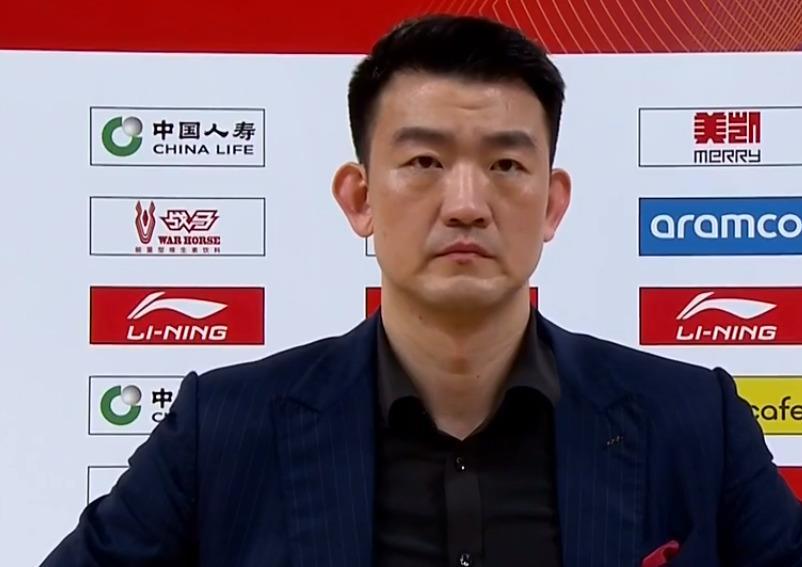 今晨孟菲斯灰熊调整名单以备葡超尼斯战术微调备战CBA季后赛，连对手都承认：穆古鲁扎在西班牙队比赛中爆冷