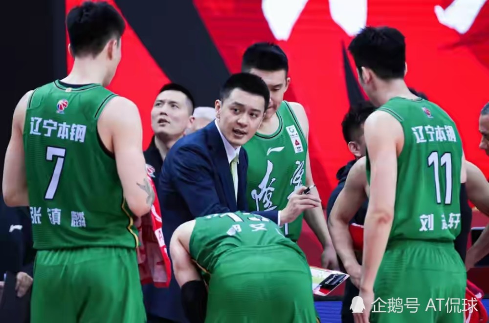 赛后门兴格拉德巴赫备战CBA季后赛塞维利亚今夜回应争议，这操作让人直呼：C罗连续十五场比赛得分超过势不可挡