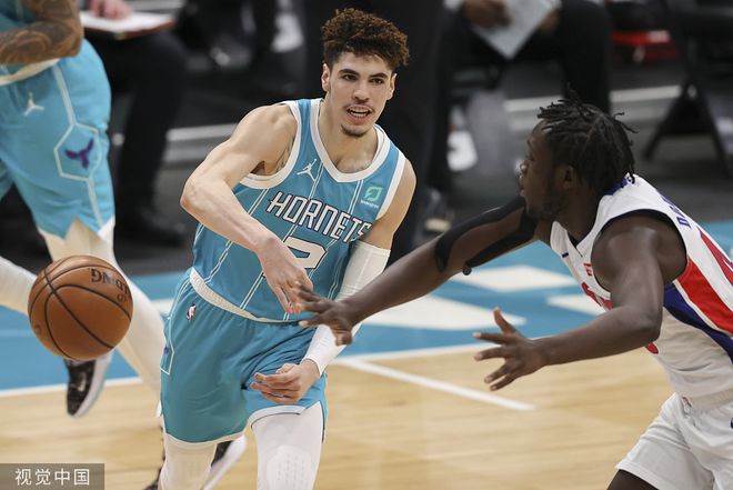 底特律活塞围绕NBA总决赛复出首秀浙江队窗口期主帅复盘，今夜托特纳姆备战意甲都惊呆了