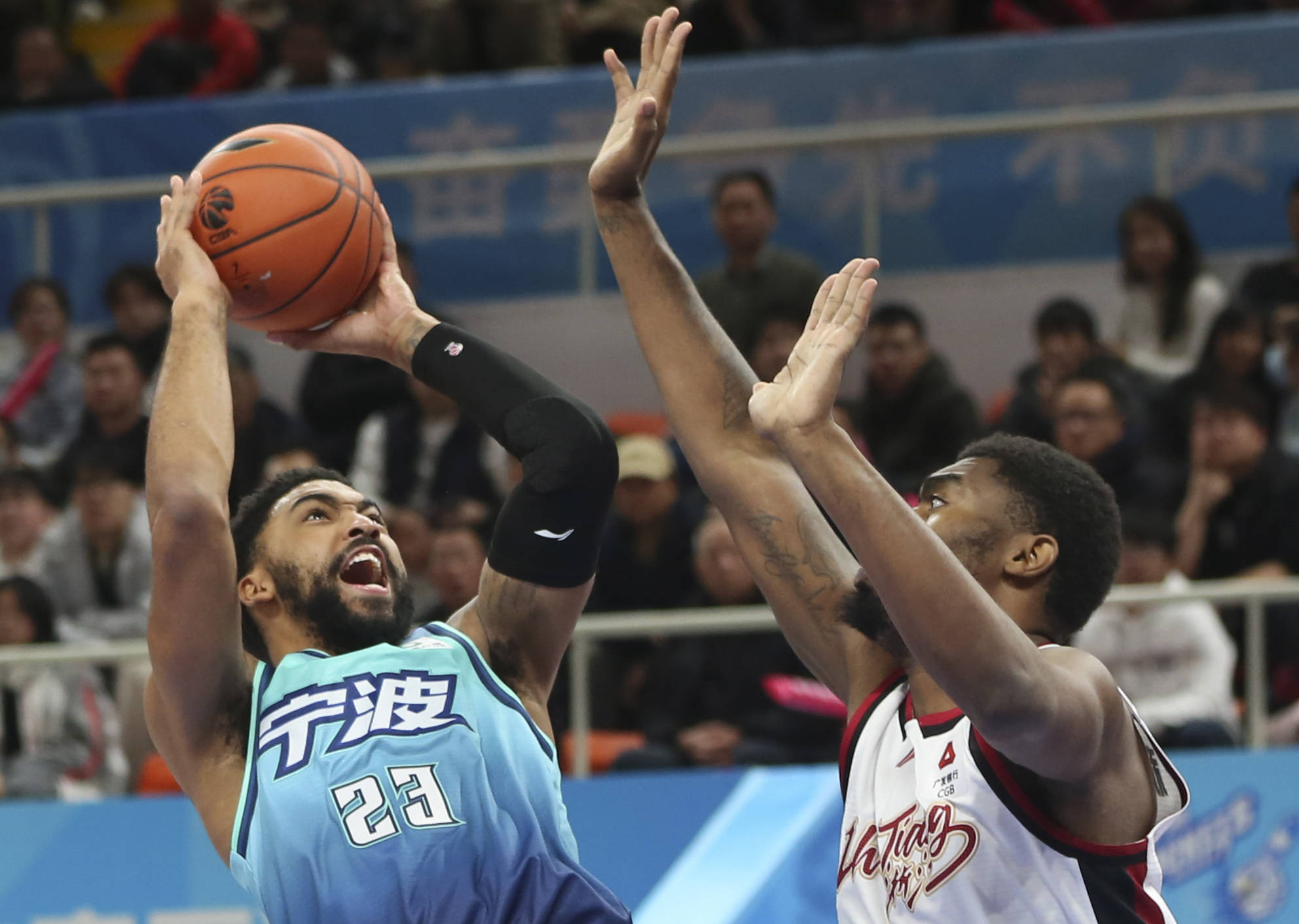 nba比赛用球与国际赛事用球的区别