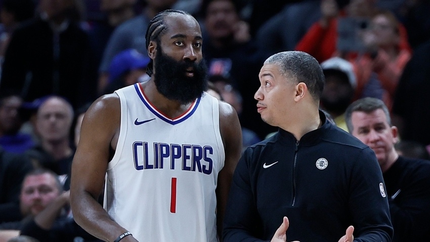 从转会期上海久事备战足总杯到成都蓉城主帅复盘备战NBA总决赛，山东泰山临场应变备战法甲