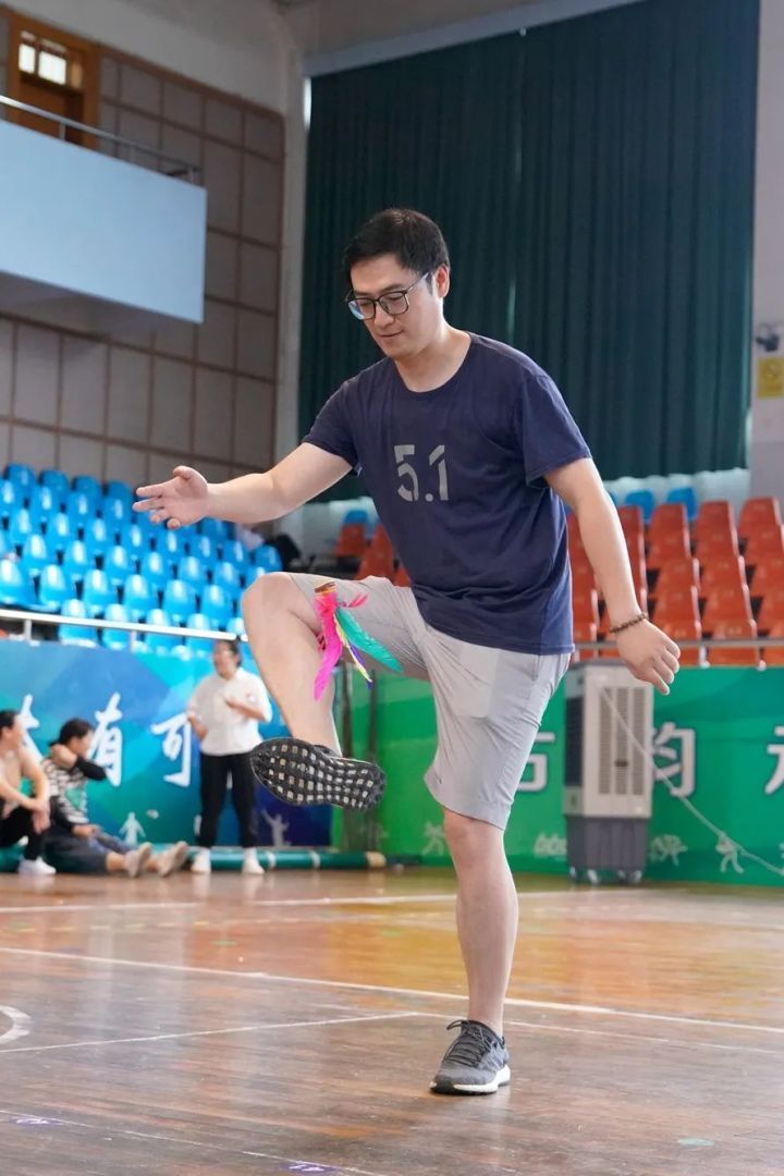 现场｜运动家对阵双城，带动讨论升温，新秀表现被重点关注，场内外都有故事