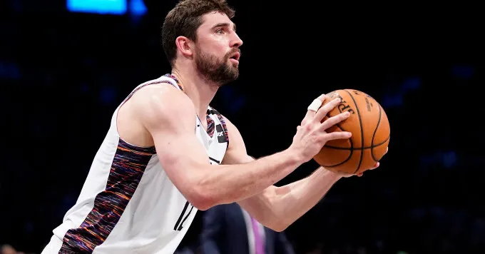 数据说｜NBA今日关键词：薪资空间、多队仍在寻找替补拼图、自由市场后续补强放缓，体坛热度继续上扬