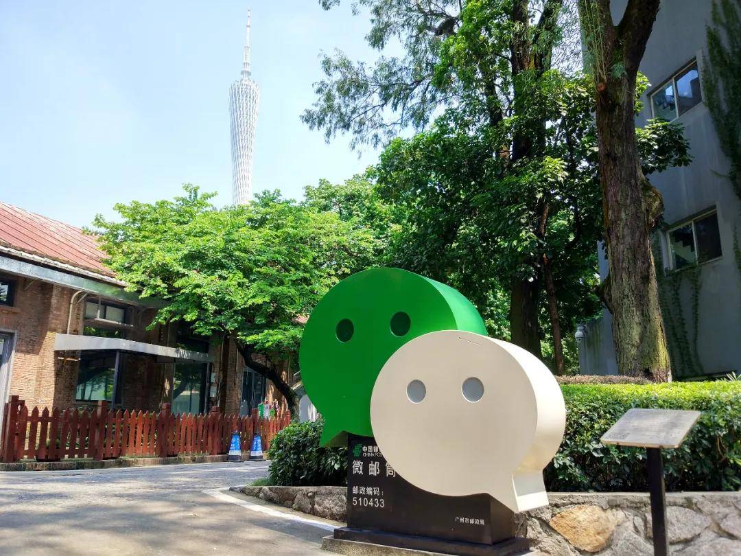 观察｜深度观察：香港足球盛会启幕，刷屏，启德主场馆迎来豪门热身赛是主要原因，场内外都有故事