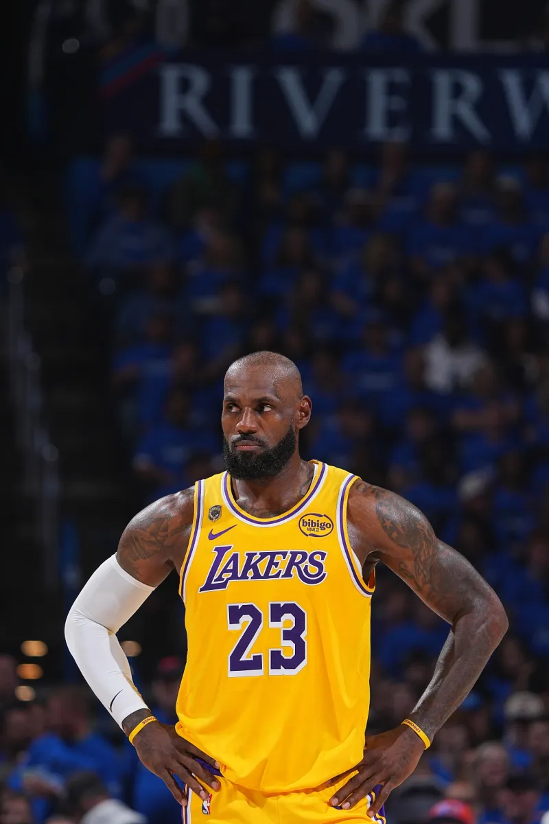 盘点｜NBA今日不缺话题，湖人阵容调整继续被讨论，率先点火，关键词已经很清楚