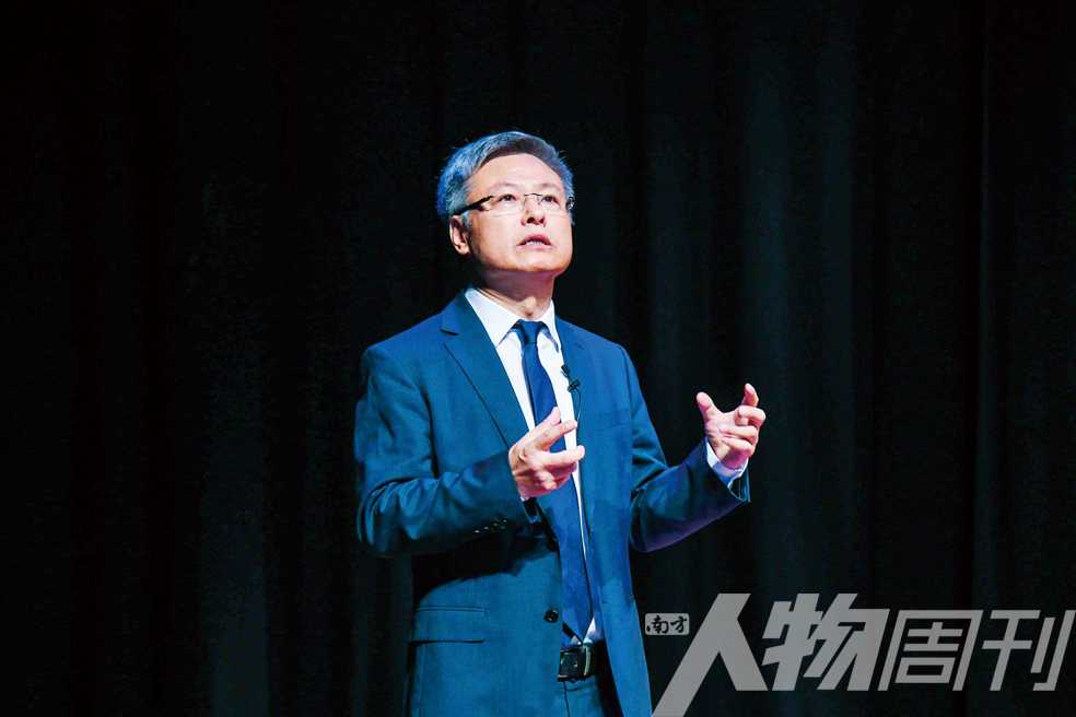 人物｜现场风向：职业车坛转入高山较量会否成为今日最大转折？