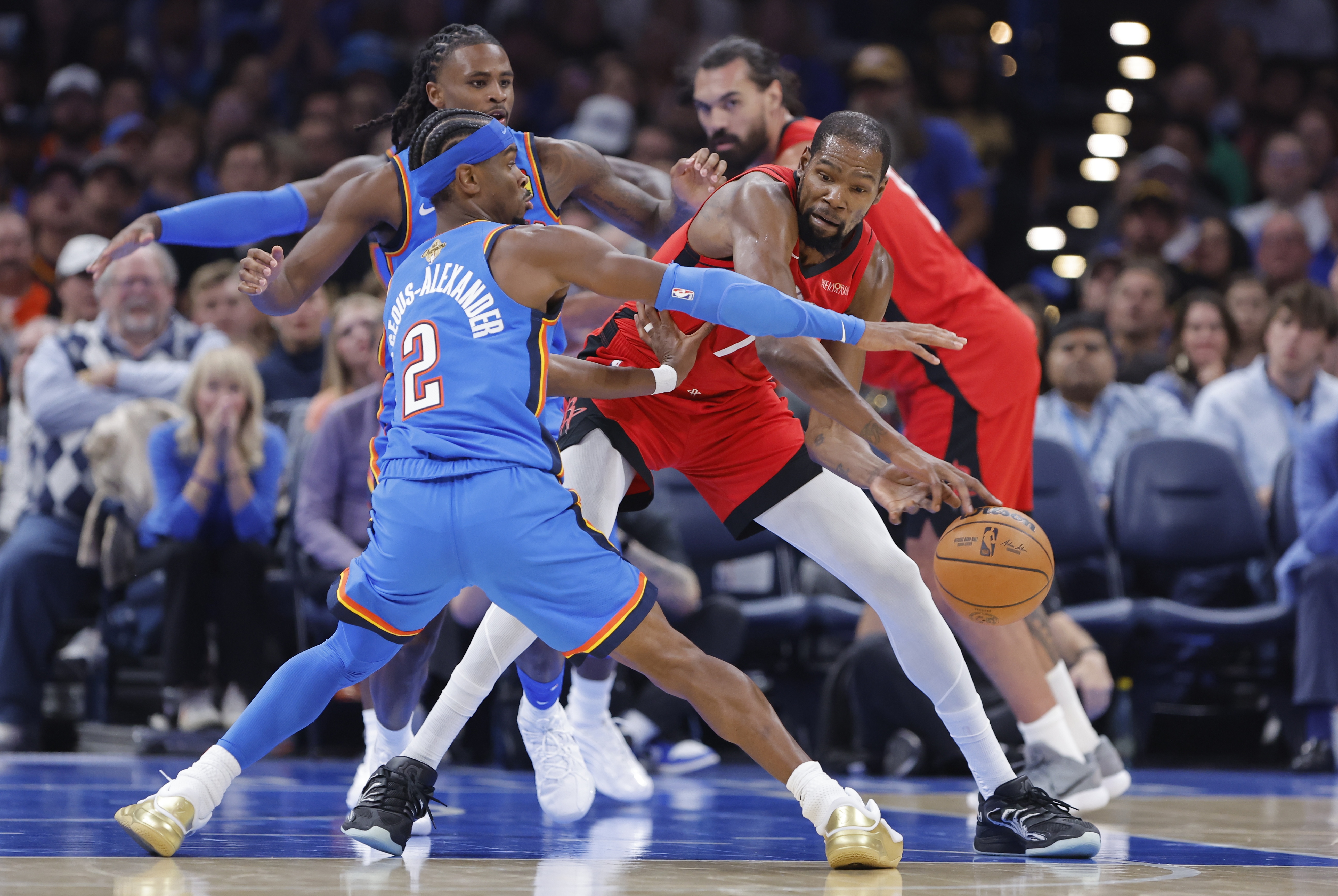 盘点｜NBA早间盘点：新赛季赛程话题提前升温、转播安排与揭幕战对阵引发猜想