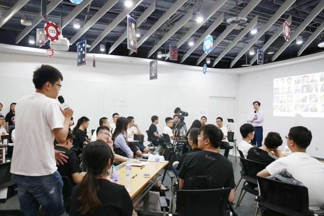 阵容深度成为关键词，训练营进入高强度阶段，等待后续进展