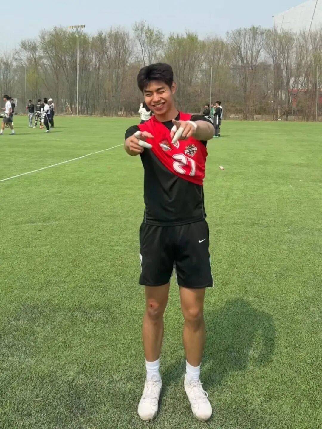 战报｜NFL焦点转向项目推广，联盟旗腰足球赛事热度提升，持续吸睛，场内外都有故事
