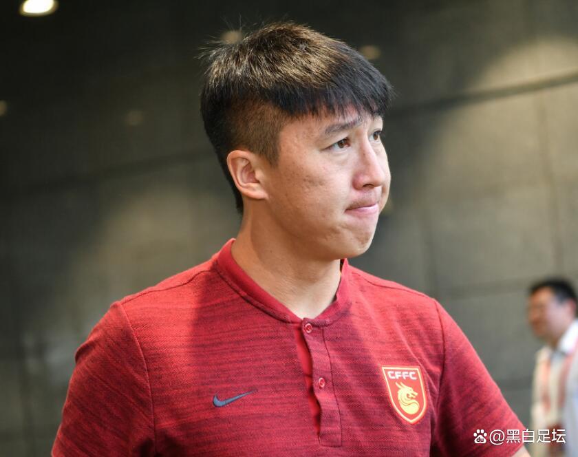 争议｜训练营进入高强度阶段，登上热搜视野，新秀与老将竞争轮换席位，场内外都有故事