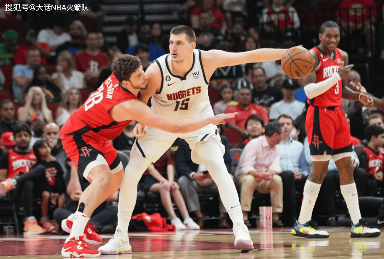 前瞻|新赛季赛程话题提前升温,成为今日NBA焦点,揭幕战对阵引发猜想,球迷讨论提前升温 前瞻|新赛季赛程话题提前升温,成为今日NBA焦点,揭幕战对阵引发猜想,球迷讨论提前升温