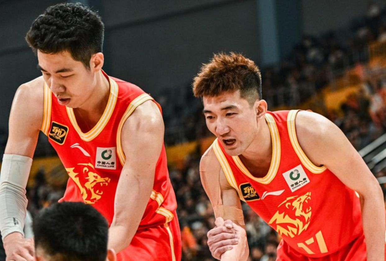 争议｜现场风向：季后赛席位争夺升温，年轻选手成为队伍变量