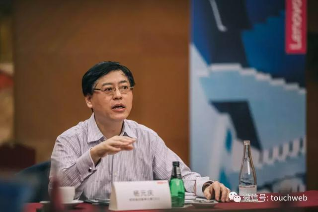 现场｜商业价值成为关键词，全球体育市场进入盛夏高峰，等待后续进展，体坛热度继续上扬