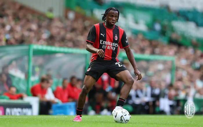 AC米兰热身赛进入港澳话题场，再添新话题，季前磨合被摆上台面，看点比想象更多