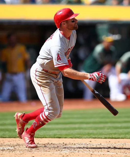 快讯｜巨人与天使系列赛升温，牵动MLB版面，加州对决带动周末话题，体坛热度继续上扬