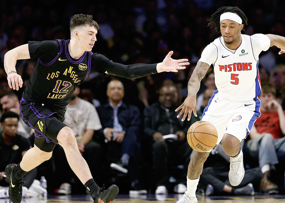 前瞻｜赛场快讯：湖人阵容调整继续被讨论，角色球员定位成为焦点，后续发展值得关注