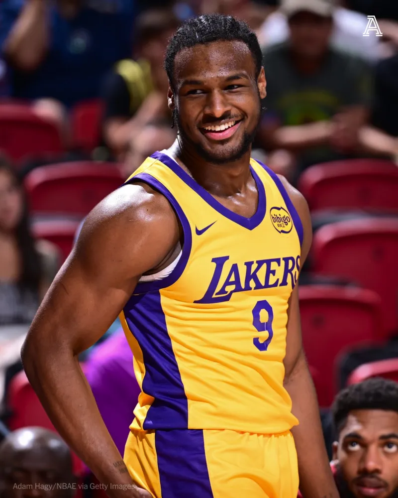 NBA今日不缺话题，夏季联赛表现进入复盘期，率先点火，球迷讨论提前升温