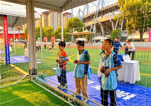 深一度｜从项目推广到青少年赛场迎来全国关注，联盟旗腰足球赛事热度提升看点增多