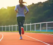 运动家对阵双城，让今日体坛不冷场，相关话题仍在发酵，体坛热度继续上扬