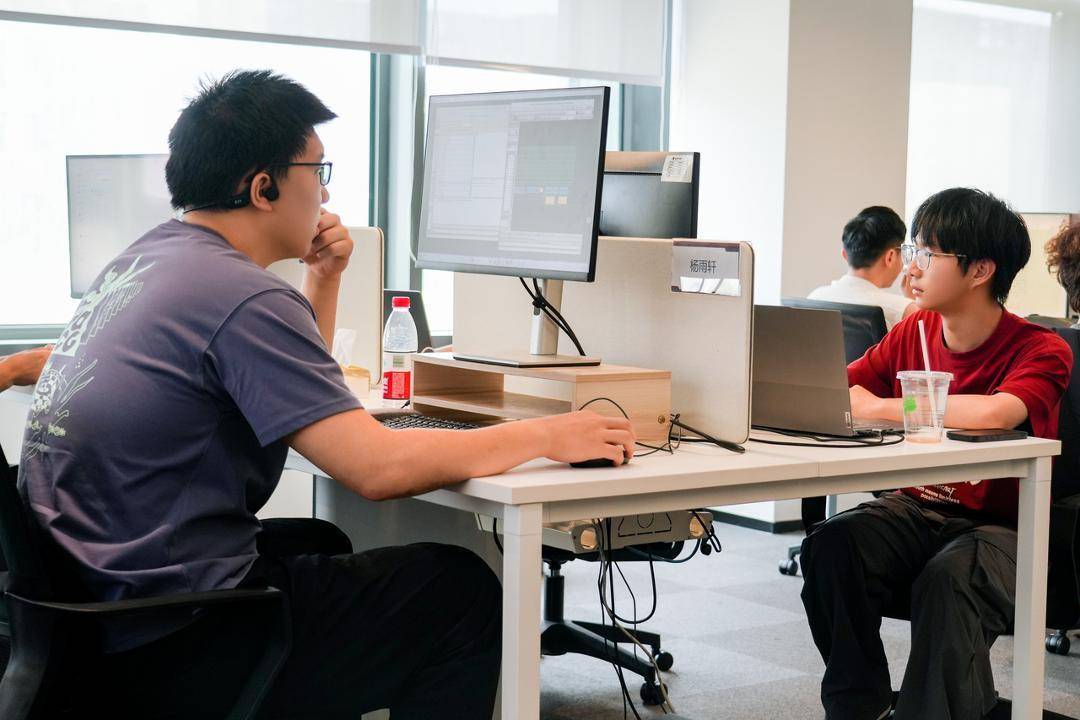 深一度|从薪资结构到年轻核心获得长期信任,圣何塞重建路线更加清晰看点增多,体坛热度继续上扬 深一度|从薪资结构到年轻核心获得长期信任,圣何塞重建路线更加清晰看点增多,体坛热度继续上扬