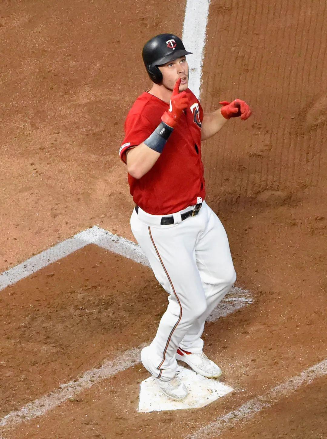 数据说｜MLB视角看光芒迎战守护者，美联卡位形势继续紧张值得细读，赛前气氛已经拉满