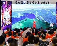 现场|足球版面被香港足球盛会启幕,刷屏,城市体育经济是核心原因,场内外都有故事 现场|足球版面被香港足球盛会启幕,刷屏,城市体育经济是核心原因,场内外都有故事