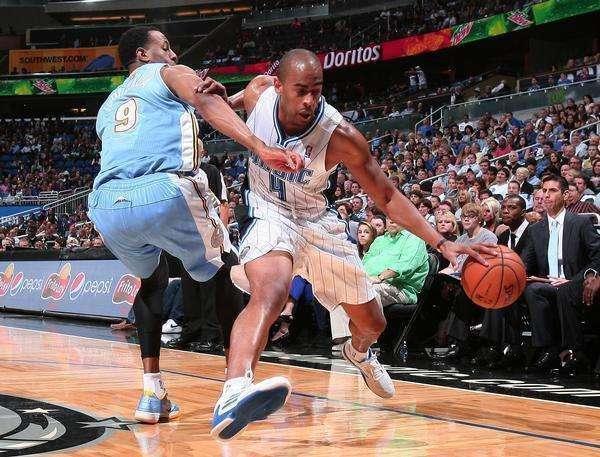 深一度｜NBA焦点来临，联盟暂无中东比赛计划不容错过，球迷讨论提前升温
