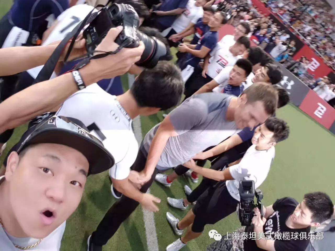 焦点前瞻：季前赛名单悬念升温，刷屏，四分卫轮换安排受关注是主要原因，赛前气氛已经拉满