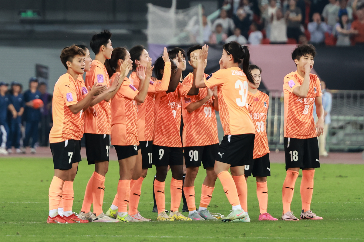 观察｜国家队阵容竞争加剧之后，女足亚洲杯备战话题升温的关注点发生变化，赛前气氛已经拉满