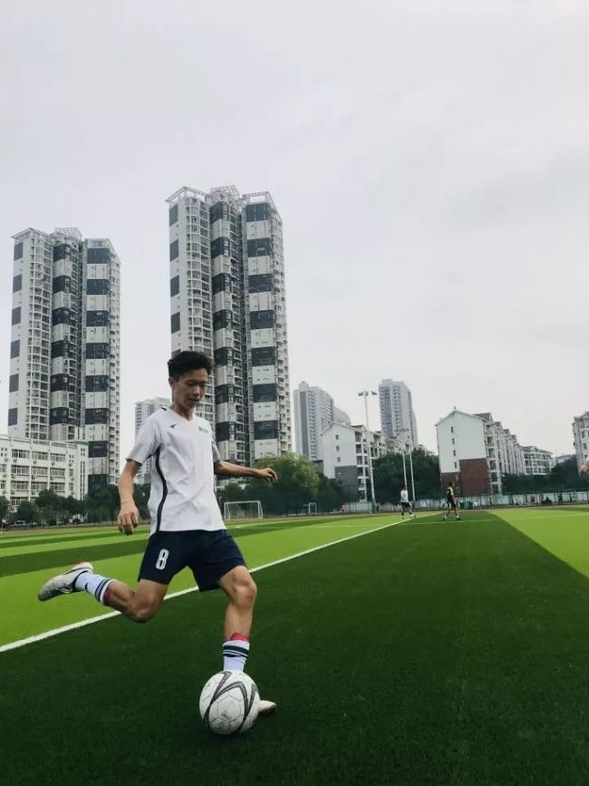 战报｜青少年赛场迎来全国关注不是小插曲，联盟旗腰足球赛事热度提升可能迎来新变化，后续发展值得关注