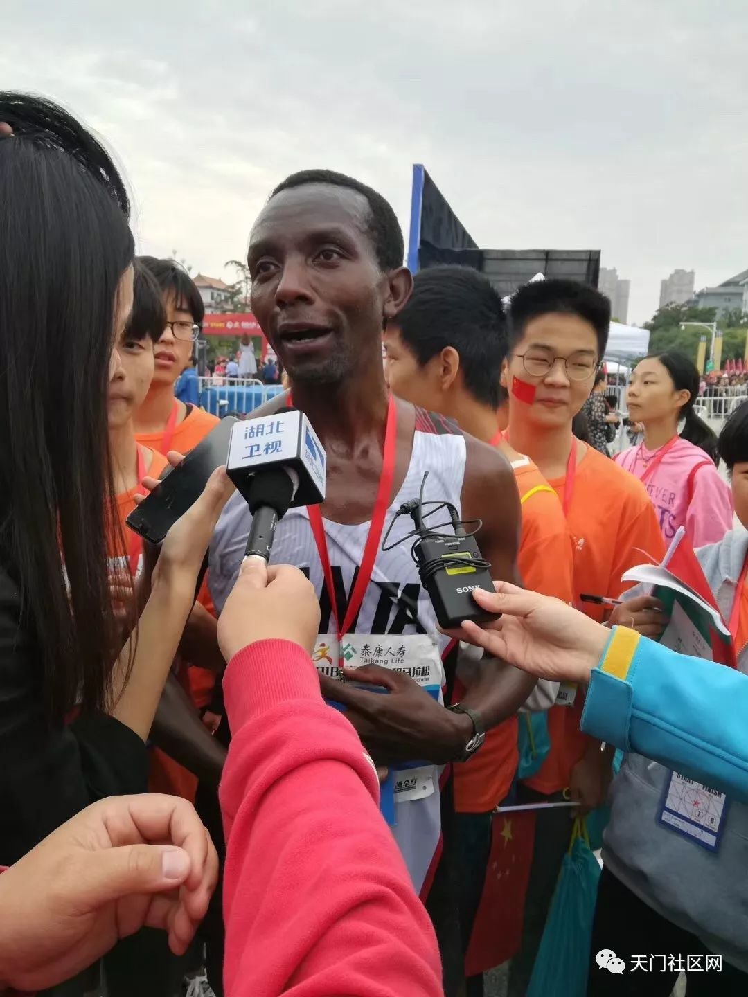 在体育竞技节目上爆红