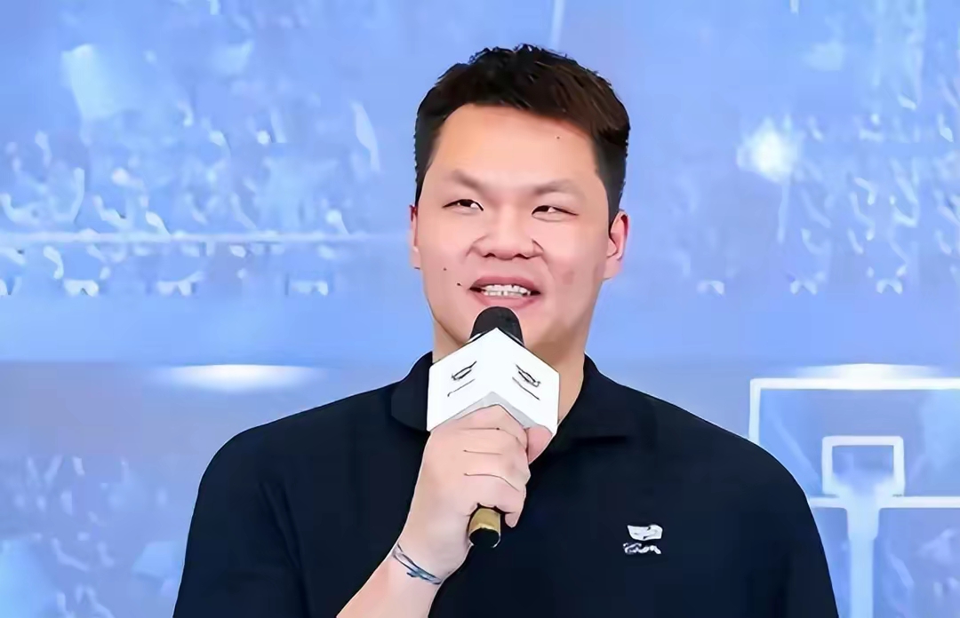 现场｜顶薪续约改变球队预期之后，休赛期合同市场升温的关注点发生变化