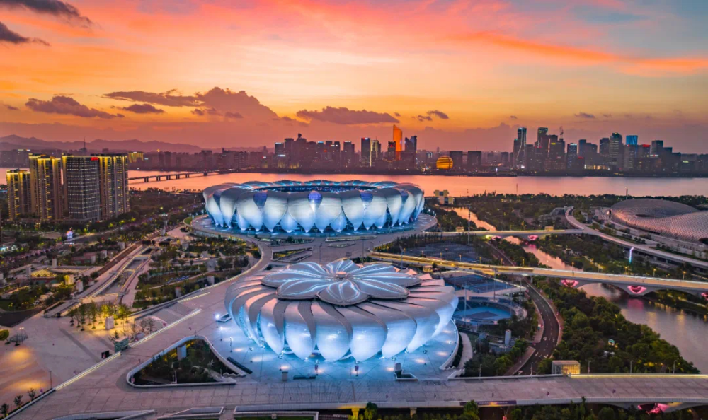 数据说｜赛事运营与城市经济同频摆上台面，全球体育市场进入盛夏高峰，成为今日看点，看点比想象更多