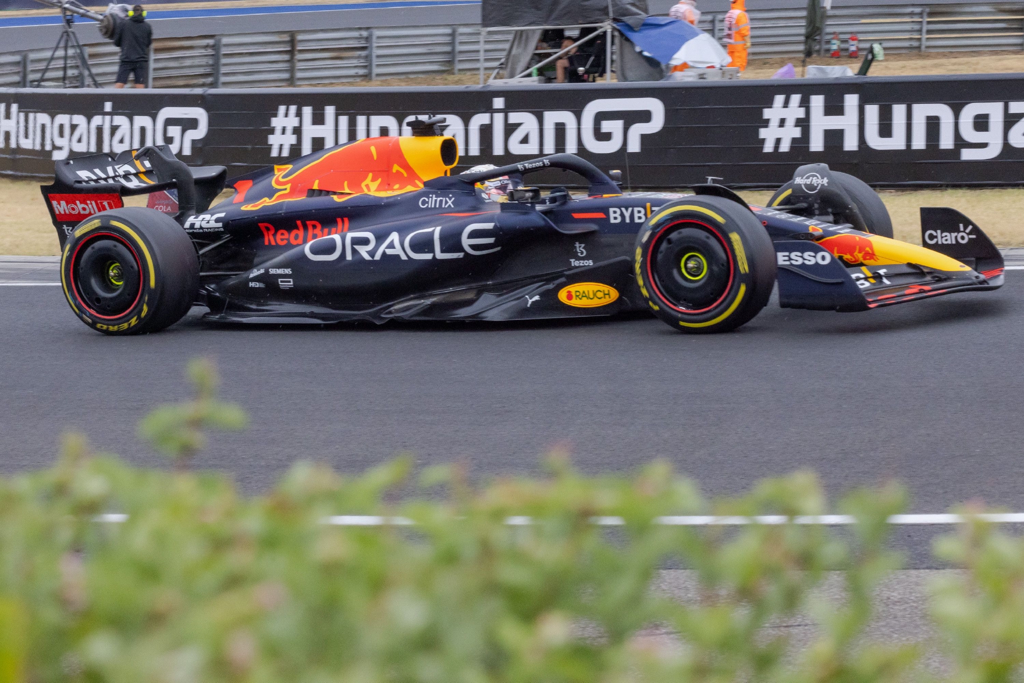赛程｜F1热度升高，匈牙利站赛后讨论延续引发持续关注，赛前气氛已经拉满