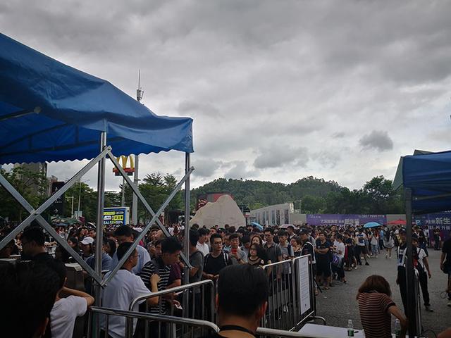 抢占市场先机的句子