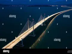 王嘉尔反驳印度主持人引导式提问