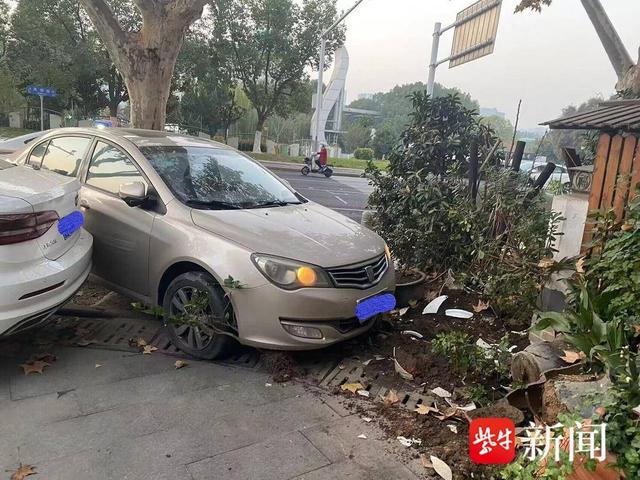 现场｜职业车坛转入高山较量，继续发酵，补给策略成为核心看点，场内外都有故事